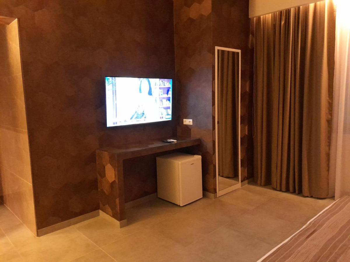 Baaria House Hotel Barcellona-Pozzo di Gotto Dış mekan fotoğraf