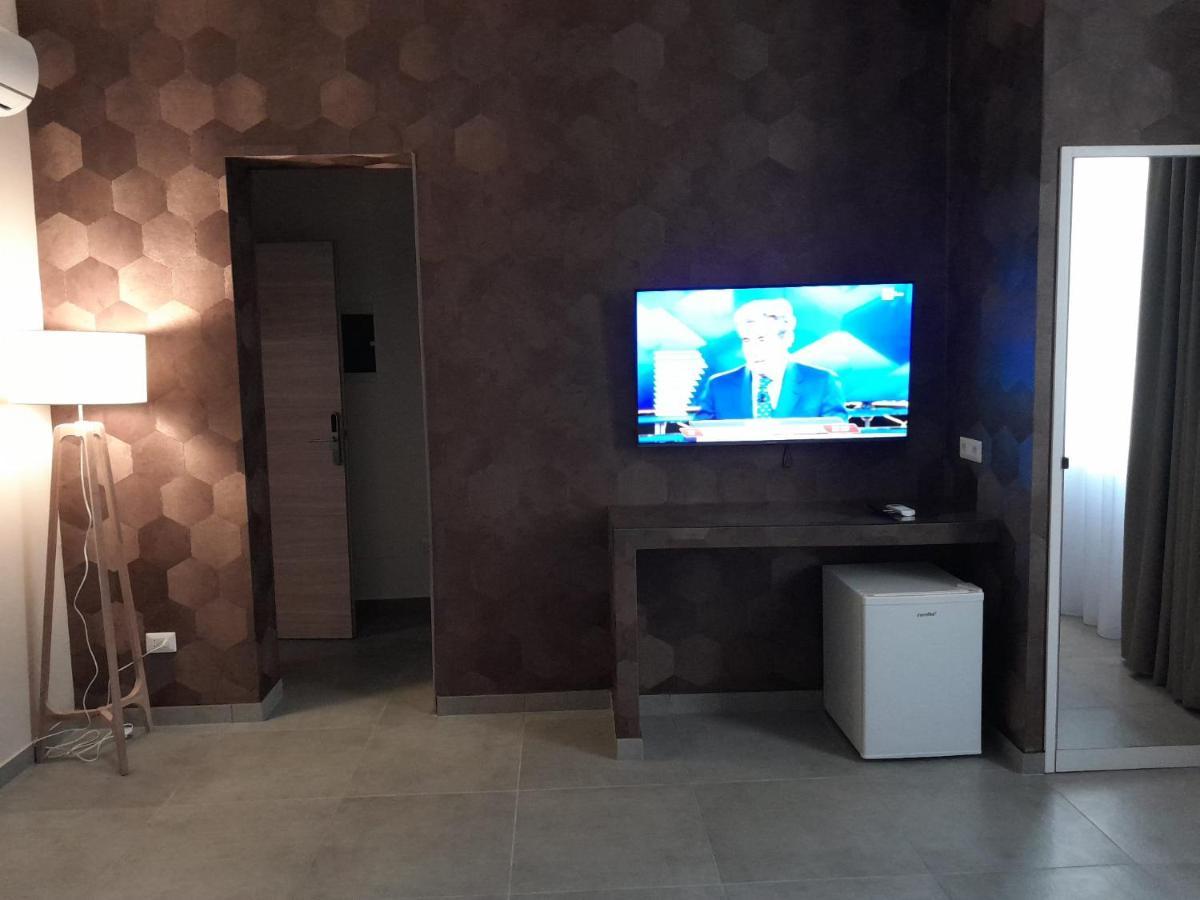 Baaria House Hotel Barcellona-Pozzo di Gotto Dış mekan fotoğraf