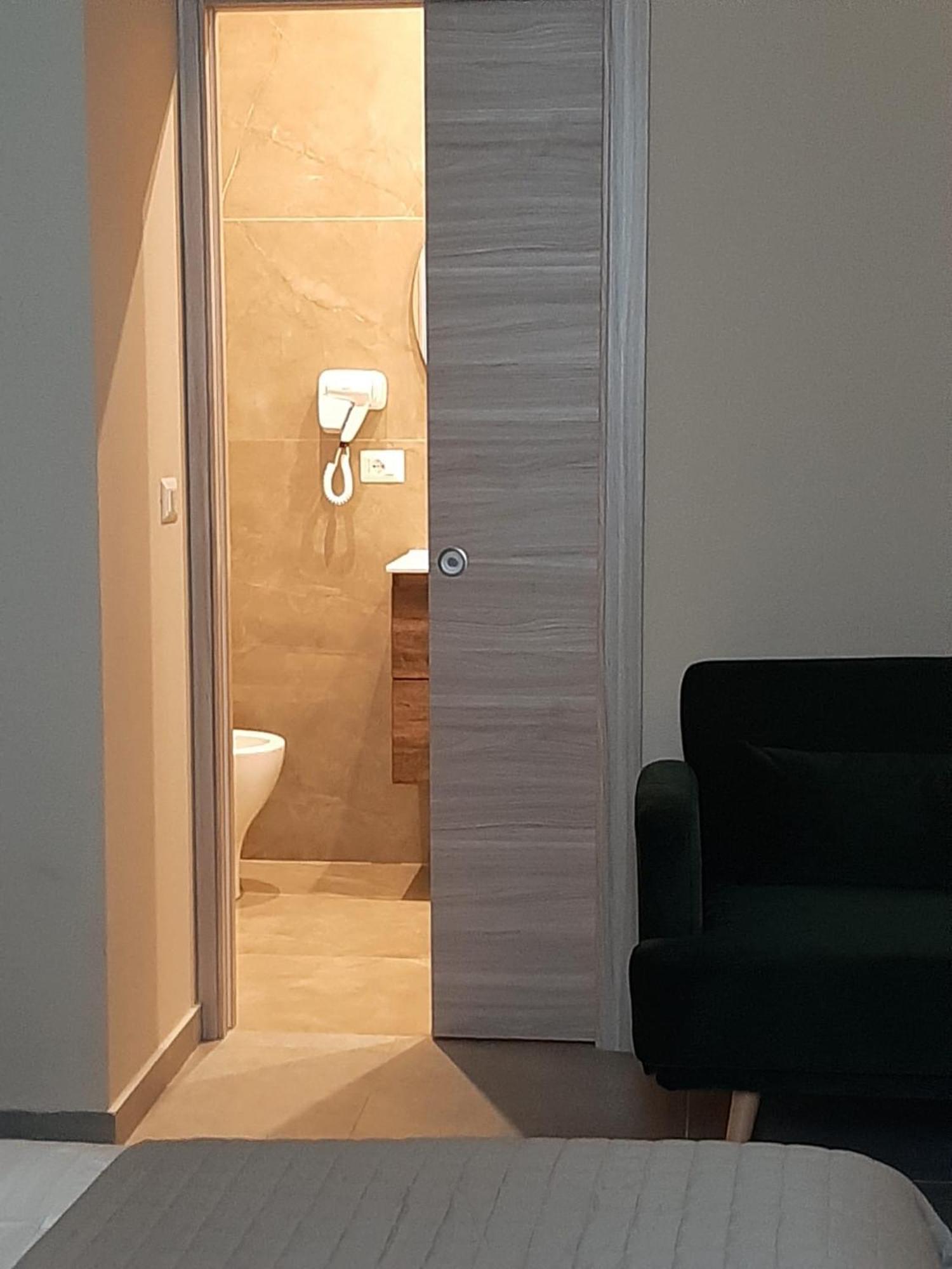 Baaria House Hotel Barcellona-Pozzo di Gotto Dış mekan fotoğraf