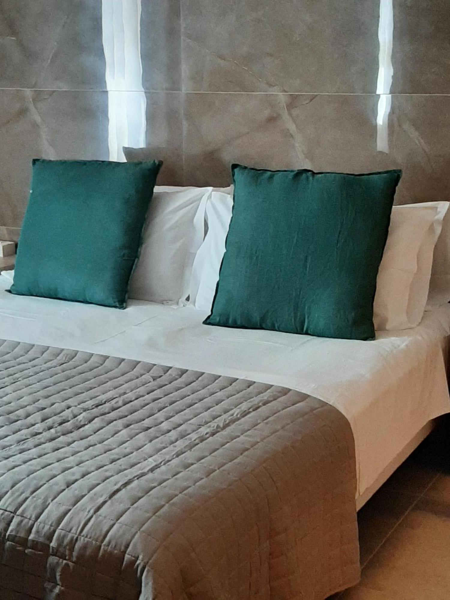 Baaria House Hotel Barcellona-Pozzo di Gotto Dış mekan fotoğraf