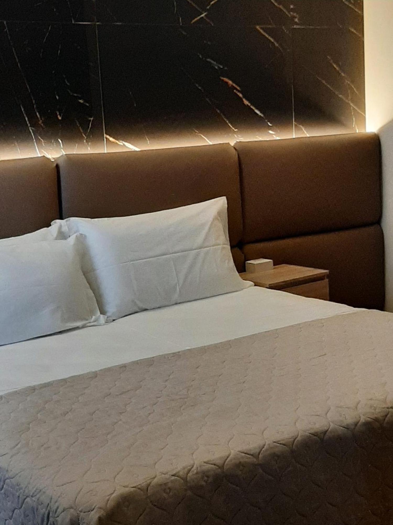 Baaria House Hotel Barcellona-Pozzo di Gotto Dış mekan fotoğraf