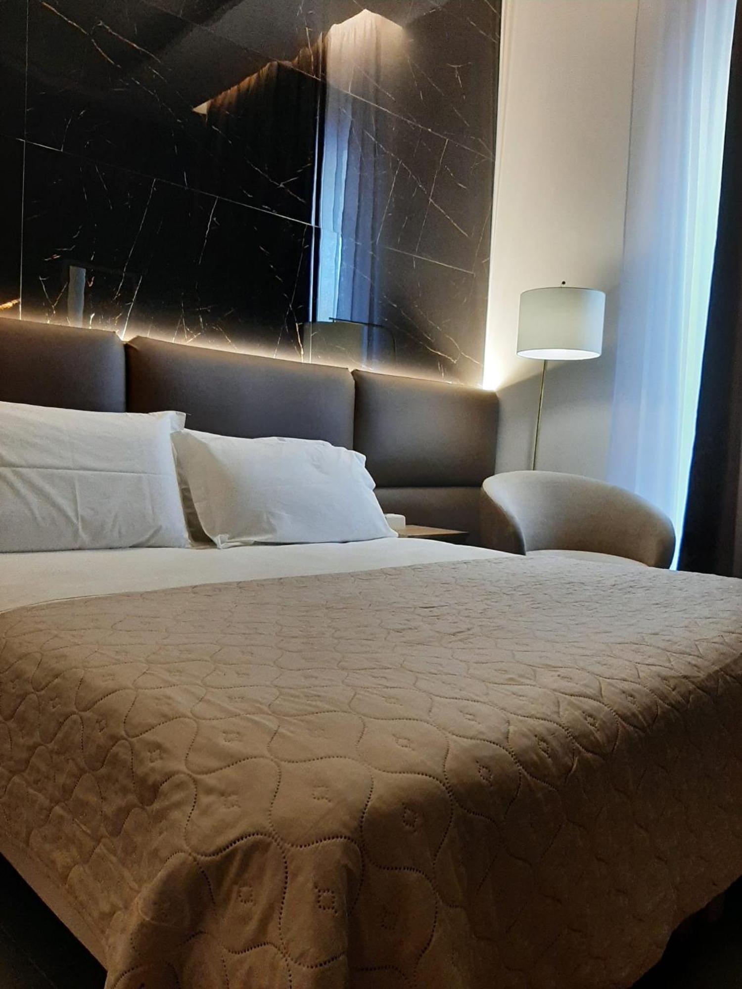 Baaria House Hotel Barcellona-Pozzo di Gotto Dış mekan fotoğraf