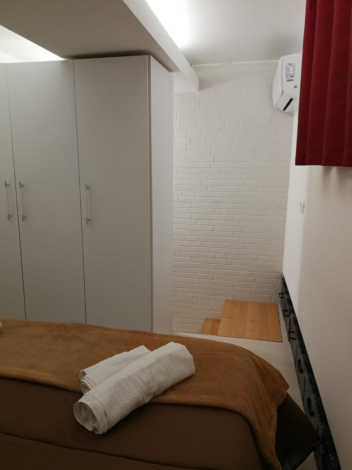 Baaria House Hotel Barcellona-Pozzo di Gotto Dış mekan fotoğraf